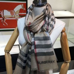 Replica Scialle in cashmere con motivo check classico Burberry marrone