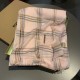 Replica Scialle in cashmere e seta Burberry 130 x 240 Replica Scialle in cashmere e seta Burberry 130 x 240