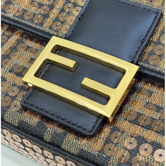 Replica Borsa Fendi Baguette Medium FF in tessuto jacquard con paillettes Marrone Replica Borsa Fendi Baguette Medium FF in tessuto jacquard con paillettes Marrone