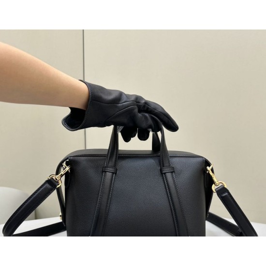 Replica Borsa Fendi Boston 365 media 8BL152 Nera