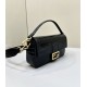 Replica Borsa Baguette Media Fendi 8BR600 Coccodrillo Nero