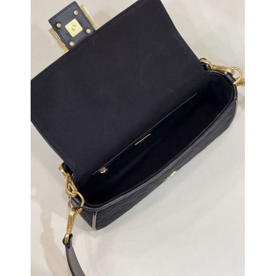 Replica Borsa in tela Fendi Baguette media FF 8BR600 Nera