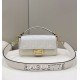 Replica Borsa in tela Fendi Baguette media FF 8BR600 Bianca
