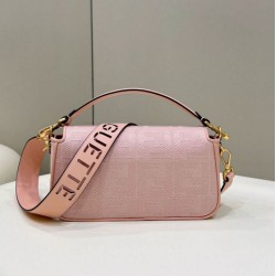 Replica Borsa in tela Fendi Baguette media FF 8BR600 Rosa