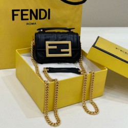 Replica Borsa mini Fendi Nano Baguette FF in tela Nera