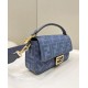 Replica Borsa media Fendi Baguette Jacquard FF in tessuto 8BR600 Blu