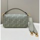 Replica Borsa Fendi Media Baguette Jacquard FF in tessuto 8BR600 Verde Chiaro
