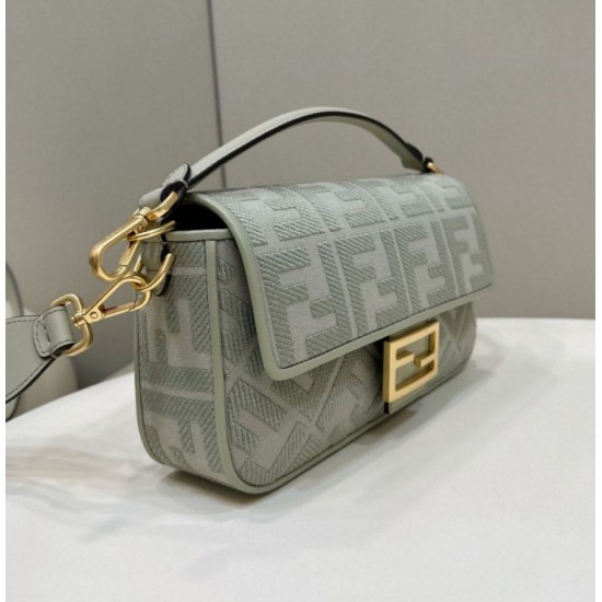 Replica Borsa Fendi Media Baguette Jacquard FF in tessuto 8BR600 Verde Chiaro