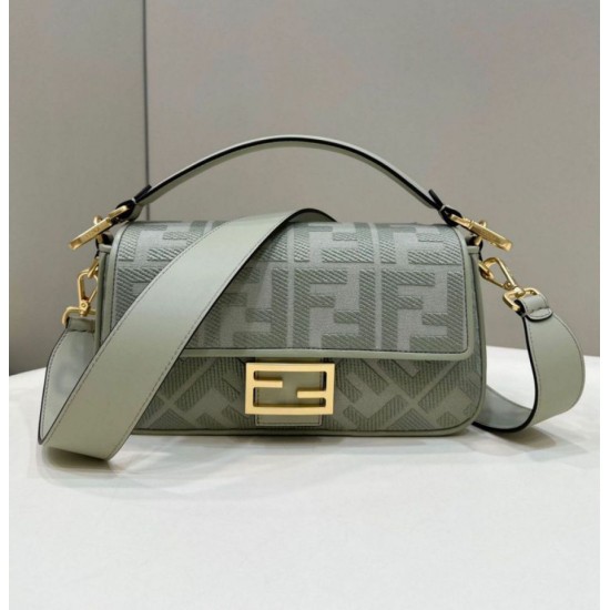 Replica Borsa Fendi Media Baguette Jacquard FF in tessuto 8BR600 Verde Chiaro