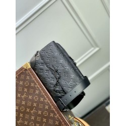 Replica Borsa da uomo Louis Vuitton Steamer Messenger M23742 Monogram Taurillon Nero