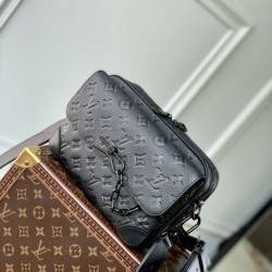 Replica Borsa da uomo Louis Vuitton Steamer Messenger M23742 Monogram Taurillon Nero
