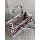 Replica Borsa tote media Dior Book Tote multicolore con ricamo Florilegio bianco