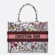Replica Borsa tote media Dior Book Tote multicolore con ricamo Florilegio bianco