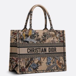Replica Borsa tote Dior media a libro Jardin d'Hiver ricamo Beige