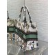 Replica Borsa tote Dior Medium Book Toile de Jouy Mexico Ricamo Bianco