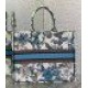 Replica Borsa tote grande per libri Dior Toile de Jouy Mexico ricamo bianco/blu