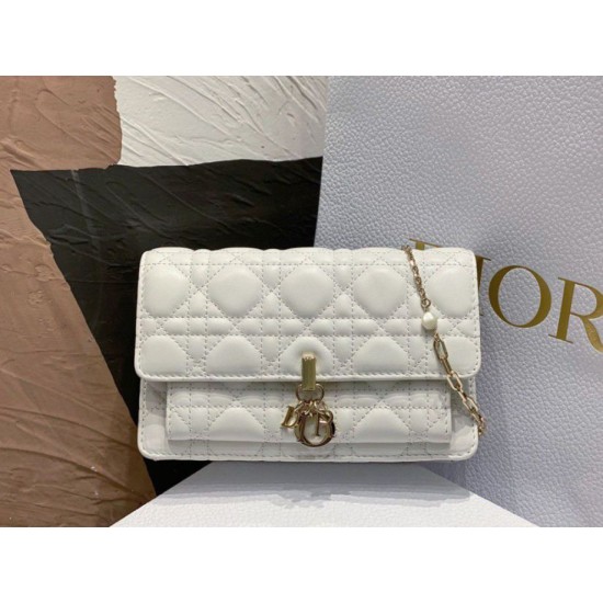 Replica Pochette Dior Lady Dior con catena Cannage bianca