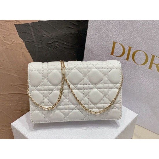 Replica Pochette Dior Lady Dior con catena Cannage bianca