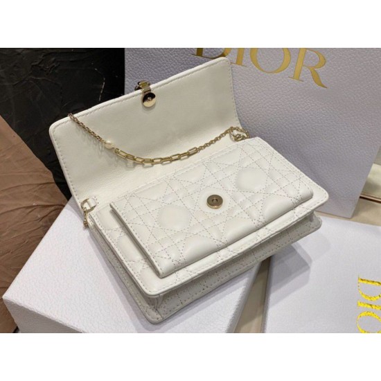 Replica Pochette Dior Lady Dior con catena Cannage bianca