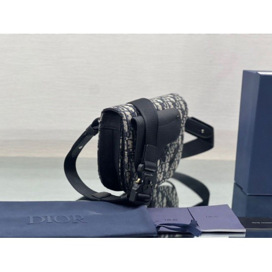 Replica Custodia da uomo Dior Saddle Dior Oblique Jacquard nera Replica Custodia da uomo Dior Saddle Dior Oblique Jacquard nera