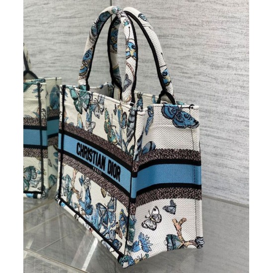 Replica Borsa tote Christian Dior piccola Dior Book ricamata con un blu notte bianco e pastello