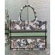 Replica Christian Dior Borsa tote media Dior Book Crema Ricamata con motivo Toile de Jouy Mexico bianco multicolor Replica Christian Dior Borsa tote media Dior Book Crema Ricamata con motivo Toile de Jouy Mexico bianco multicolor