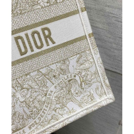 Replica Christian Dior Borsa tote media Dior Book dorata Con motivo Butterfly Around The World color oro e bianco Replica Christian Dior Borsa tote media Dior Book dorata Con motivo Butterfly Around The World color oro e bianco
