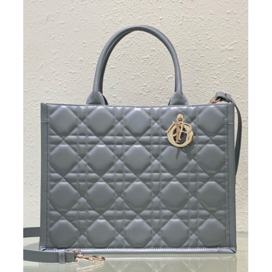 Replica Christian Dior Borsa tote media Dior Book Grigia Motivo Macrocannage
