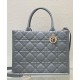Replica Christian Dior Borsa tote media Dior Book Grigia Motivo Macrocannage