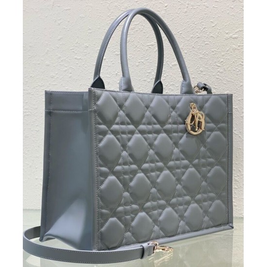 Replica Christian Dior Borsa tote media Dior Book Grigia Motivo Macrocannage