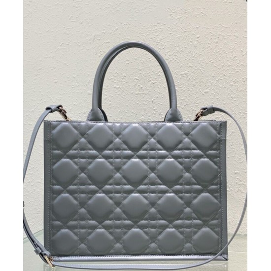 Replica Christian Dior Borsa tote media Dior Book Grigia Motivo Macrocannage