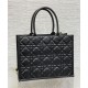 Replica Christian Dior Borsa tote media Dior Book Nera Motivo Macrocannage