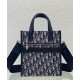Replica Borsa da uomo Christian Dior Safari North-South Tote Blu scuro Dior Oblique jacquard