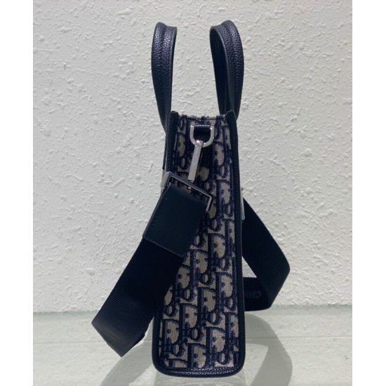 Replica Borsa da uomo Christian Dior Safari North-South Tote Blu scuro Dior Oblique jacquard