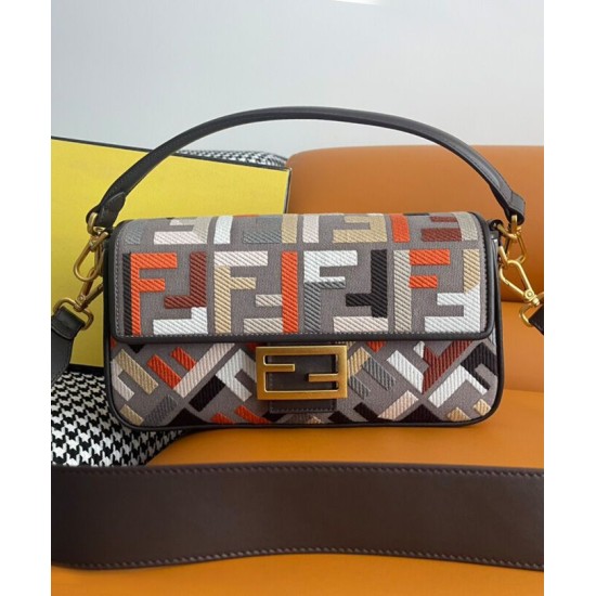 Replica Fendi Baguette Borsa Media Motivo FF Ricamato Multicolor 8BR600 Caffè