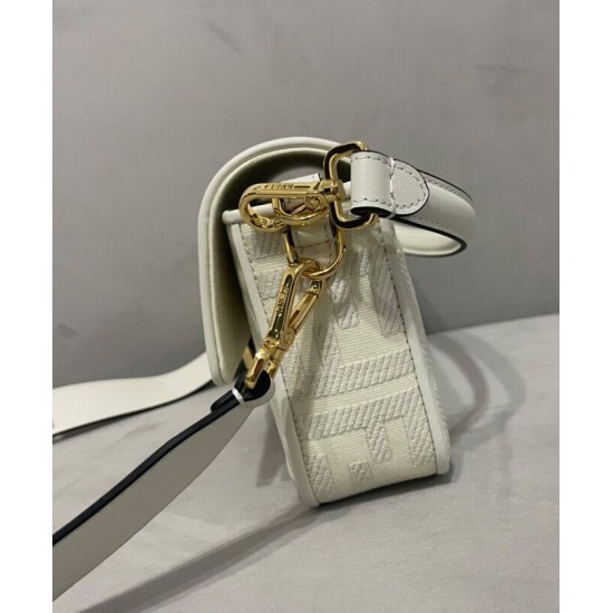 Replica Borsa Baguette media Fendi con motivo FF in rilievo 8BR600 Crema