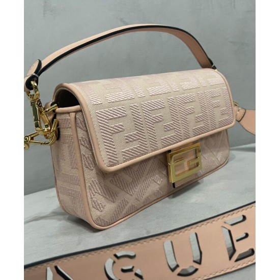 Replica Borsa Baguette media Fendi con motivo FF in rilievo 8BR600 Rosa
