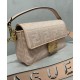 Replica Borsa Baguette media Fendi con motivo FF in rilievo 8BR600 Rosa