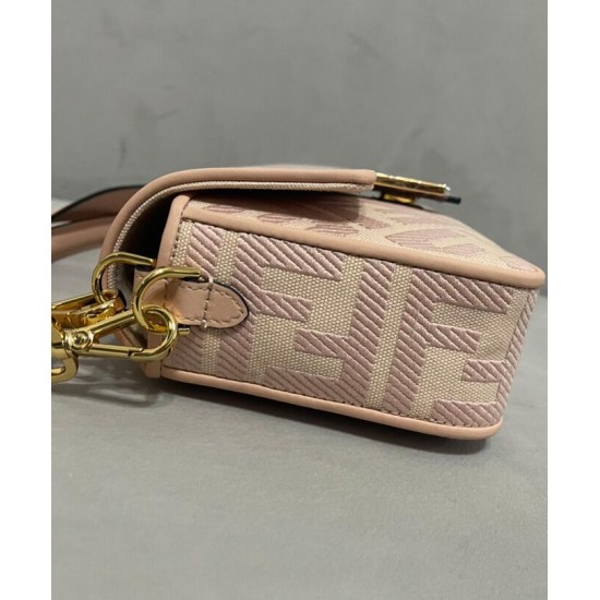 Replica Borsa Baguette media Fendi con motivo FF in rilievo 8BR600 Rosa