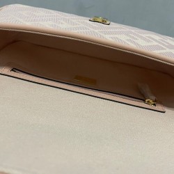 Replica Borsa Baguette media Fendi con motivo FF in rilievo 8BR600 Rosa