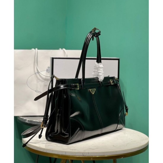 Replica Prada Borsa a mano grande pragmatica e raffinata 1BA433 Nera