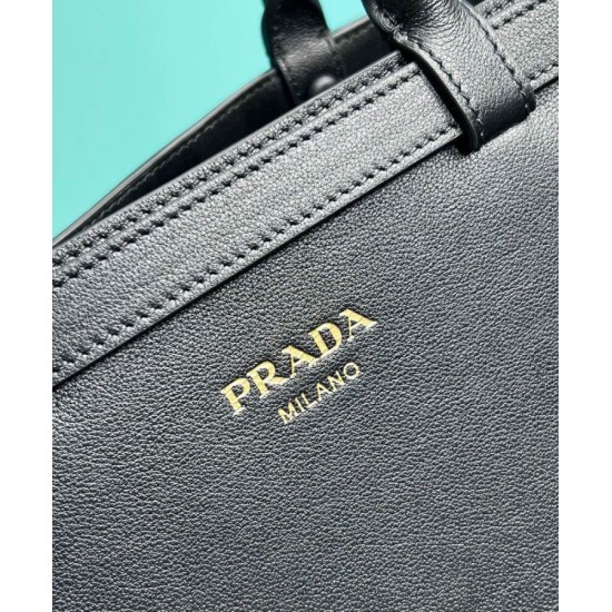 Replica Borsa tote media Prada con cintura 1BA417 nera Replica Borsa tote media Prada con cintura 1BA417 nera