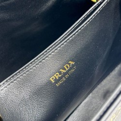 Replica Borsa tote piccola Prada con cintura 1BA418 nera