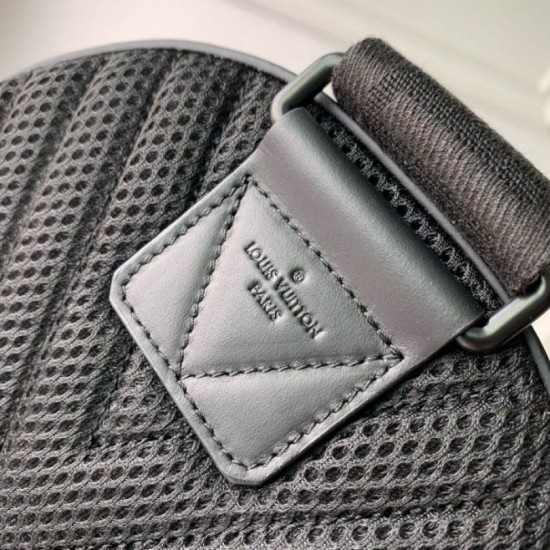 Replica Borsa a tracolla Louis Vuitton Pilot LV Aerogram nera M23736