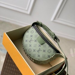 Replica Borsa a tracolla da uomo Louis Vuitton LV Moon M23838 Monogram verde