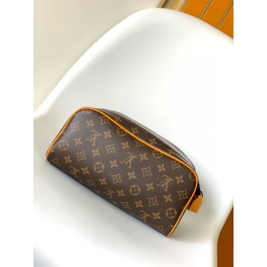 Replica Louis Vuitton Dopp Kit Toilet Pouch M46696 LV Borsa da uomo Monogram