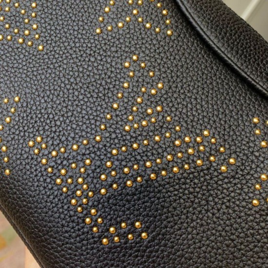 Replica Borsa a tracolla Louis Vuitton Bagatelle FLIGHT MODE M46735 con borchie Replica Borsa a tracolla Louis Vuitton Bagatelle FLIGHT MODE M46735 con borchie