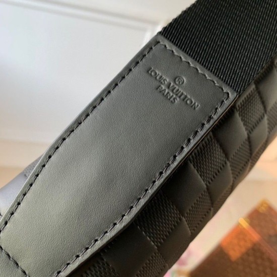Replica Borsa Louis Vuitton District PM N42711 Damier Infini Replica Borsa Louis Vuitton District PM N42711 Damier Infini