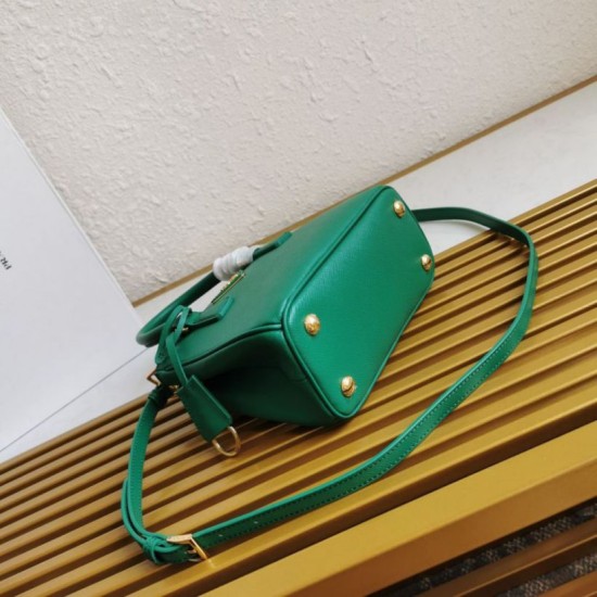 Replica Borsa Prada Mini Galleria Verde Saffiano