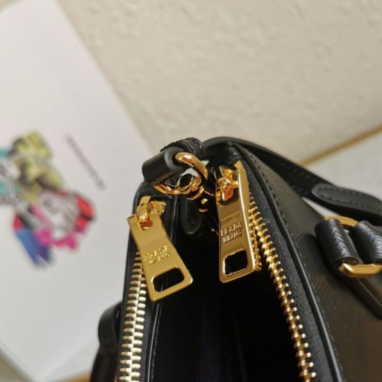 Replica Borsa Prada Mini Galleria Saffiano Nera